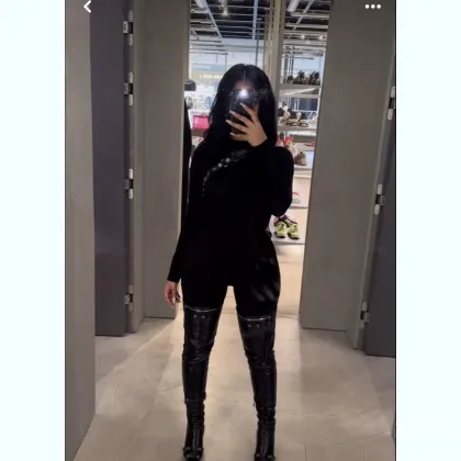 живу в центре ,приглашаю по записи інді, предпоказ есть