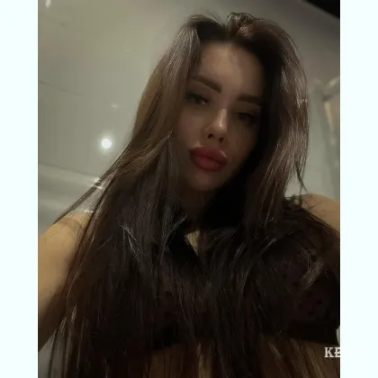 Боди массаж и дойка твоей cпepмы пухлыми губками